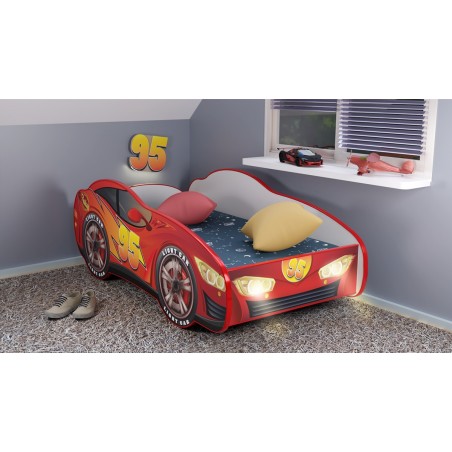 Letto a forma di macchina cars 95 con doghe in legno